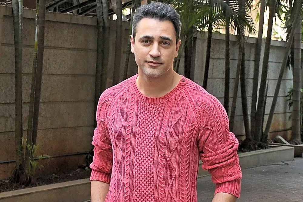 Bollywood Actor Imran Khan Heads to High Court to Fight Order to Leave India Over Election Protest