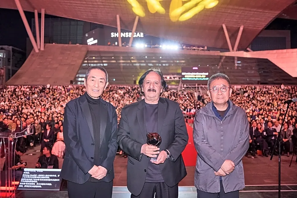 Busan Takeaways: Record Crowds Meet a Political Storm as Asia’s Producers Close Ranks