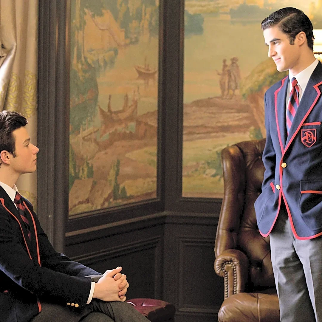 ‘Glee’ Reunion: Chris Colfer Joins Darren Criss Onstage to Perform ‘Baby It’s Cold Outside’ During London Concert