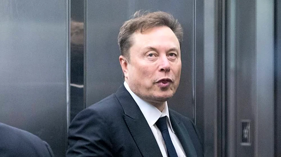 Elon Musk Says He Will Give One SpaceX Share ‘to Every Kid in America’ — a Giveaway That Would Amount to Over $10.5 Billion