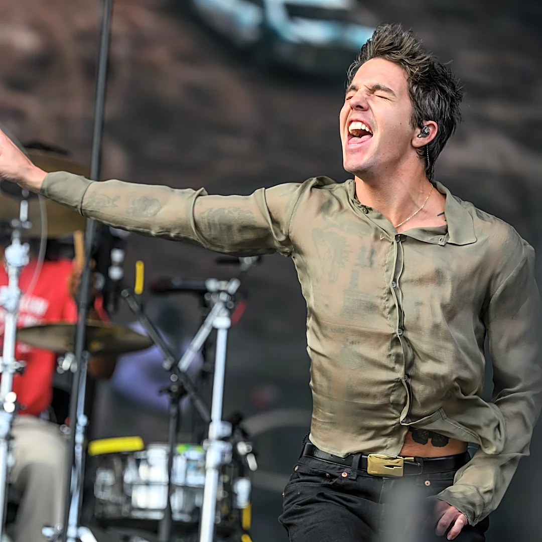 Role Model Shouts Out Jake Shane and Renee Rapp, Channels Chuck Timely on Final North American Tour Date: Concert Report