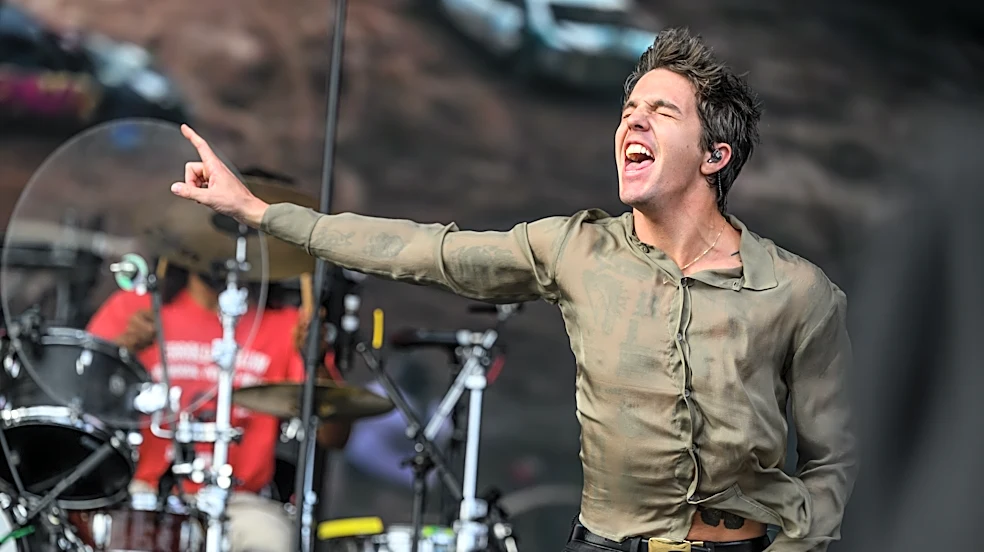 Role Model Shouts Out Jake Shane and Renee Rapp, Channels Chuck Timely on Final North American Tour Date: Concert Report