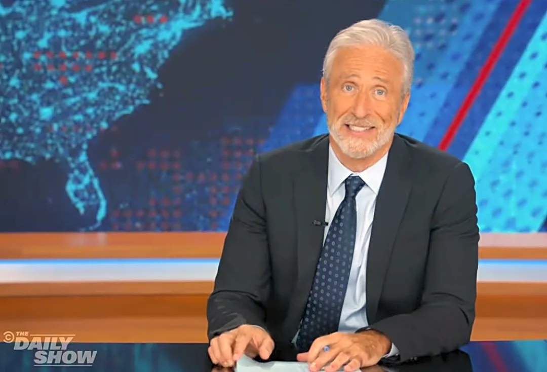 Jon Stewart Jokes Skydance Has ‘Pulled Our Renewal’ Before Slamming JD Vance, Trump and Emmanuel Macron