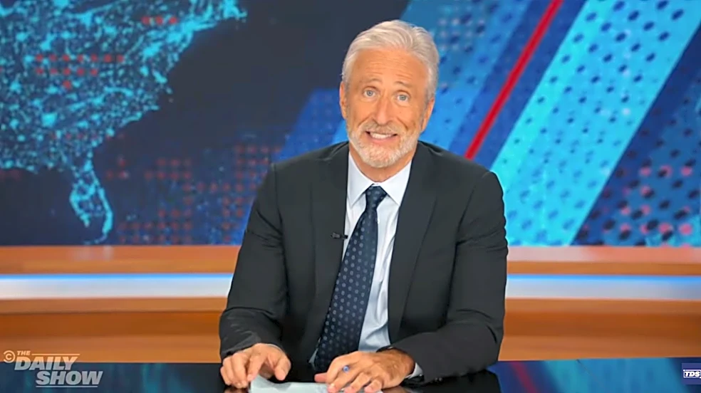 Jon Stewart Jokes Skydance Has ‘Pulled Our Renewal’ Before Slamming JD Vance, Trump and Emmanuel Macron