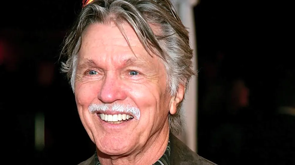 Tom Skerritt, ‘Picket Fences’ and ‘Alien’ Star, Dies at 93