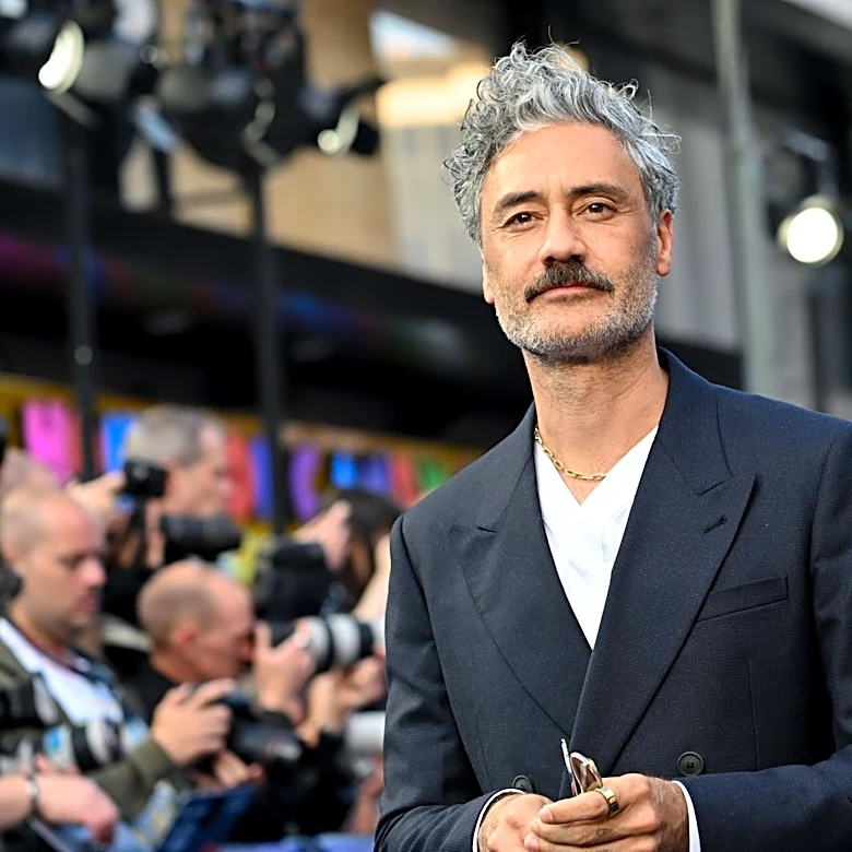 Taika Waititi Slams ‘Klara and the Sun’ Critics as ‘Irrelevant,’ ‘Sad Lost Souls’ and Says He Hasn’t ‘Read a Review’ in 15 Years: ‘But I Do Listen ...