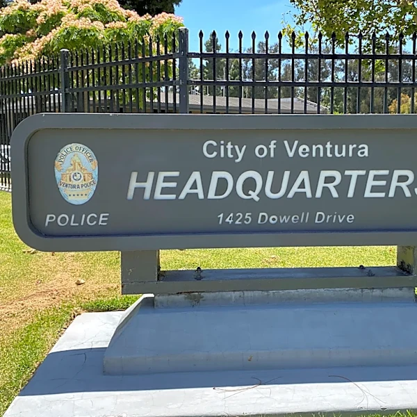 Ventura man dies after crashing into wall and pole
