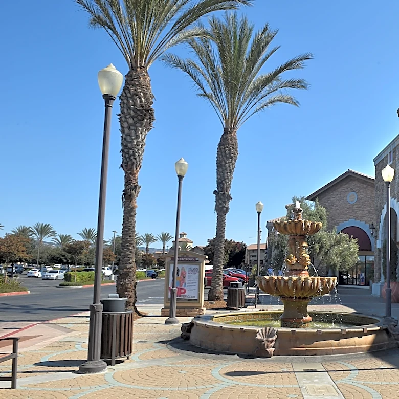 2 arrests at Camarillo outlets believed tied to thefts across region