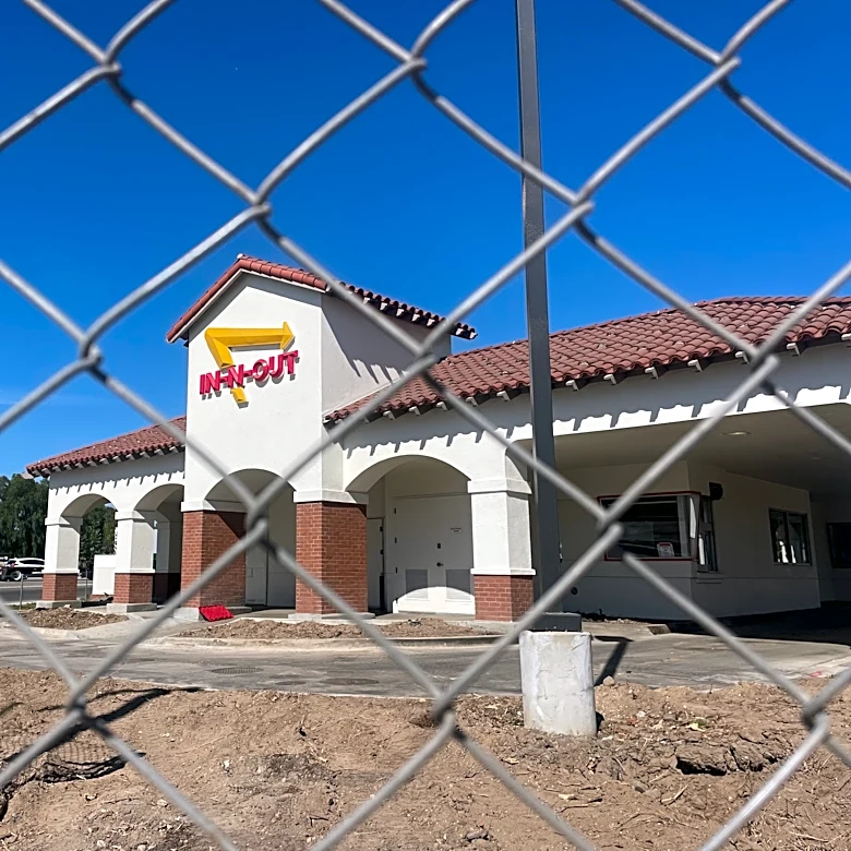 When will the In-N-Out in Camarillo reopen?
