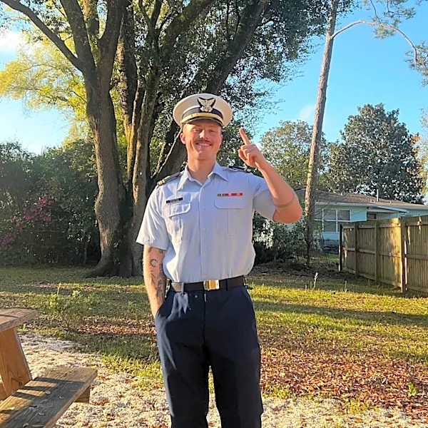 Local Coast Guard helicopter pilot killed in shooting in Seattle area