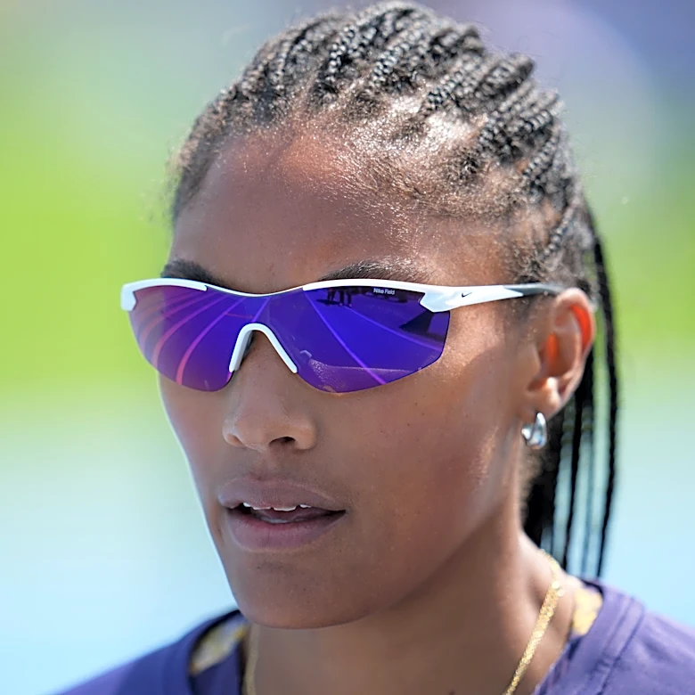 Tara Davis-Woodhall suffers concussion in auto accident
