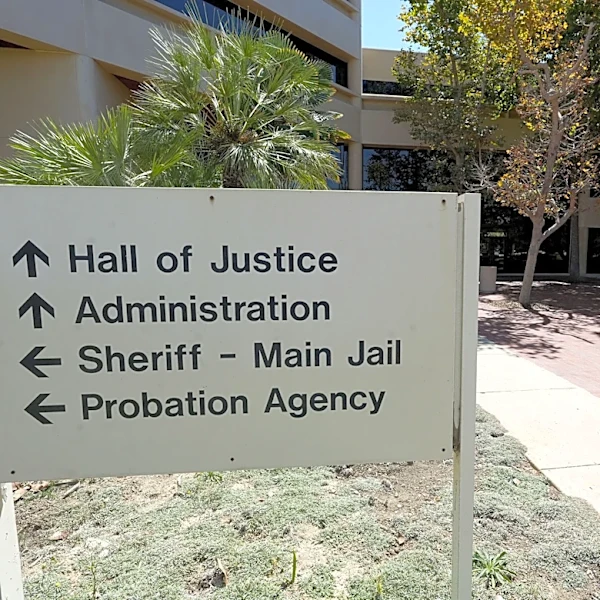 Man accused of killing woman outside Ventura home enters plea