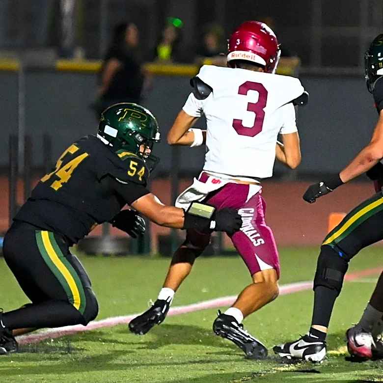 Royal rallies to beat Santa Paula to remain undefeated at 6-0