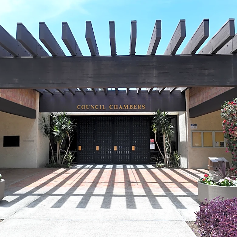Camarillo council endorsement, dangerous U.S. Customs rule | Letters