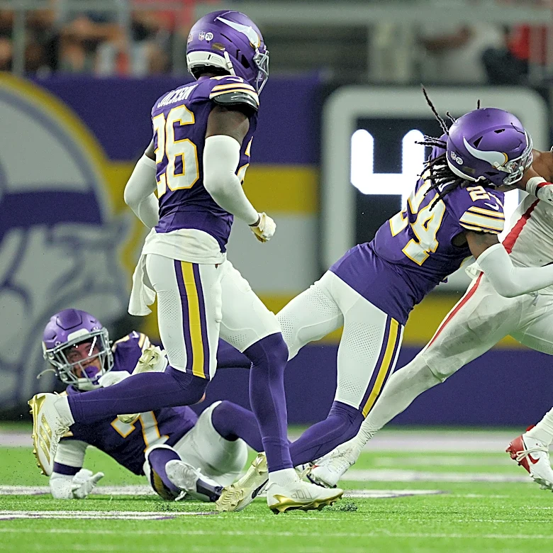 Without Harrison Smith, Vikings have questions at safety in 2026