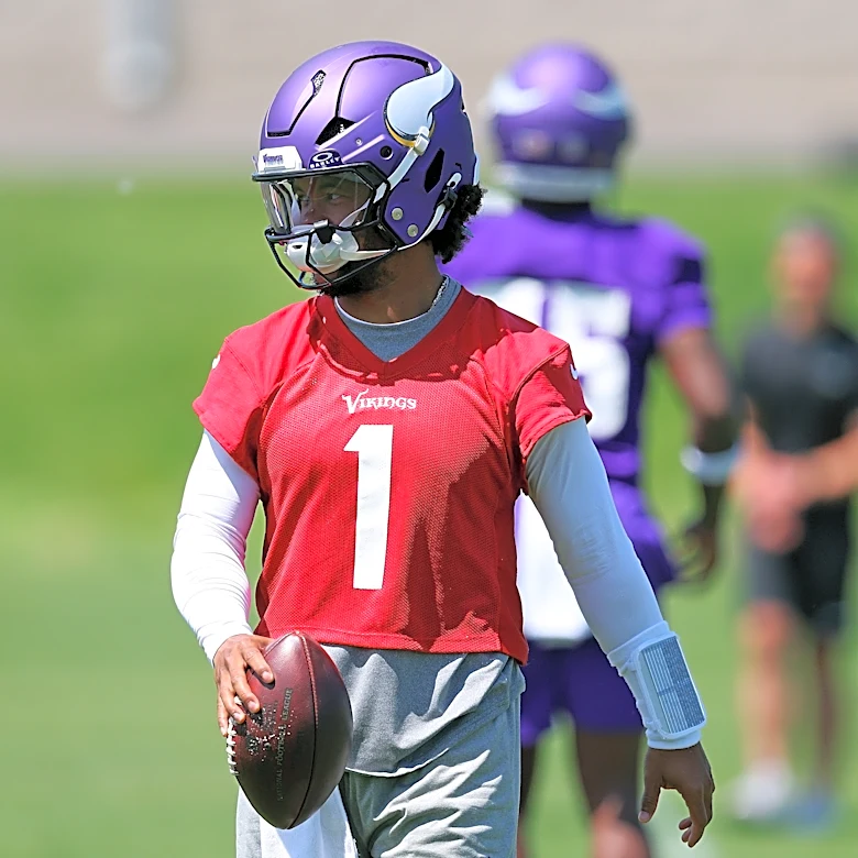 PFF ranks Kyler Murray among other starting quarterbacks