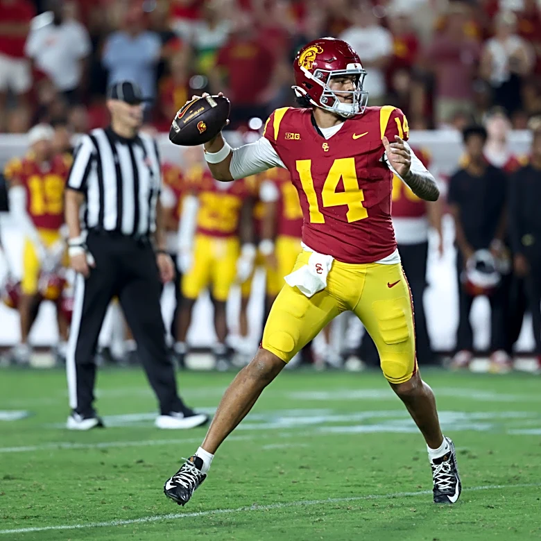 Vikings mocked a new quarterback from the Big Ten by CBS Sports