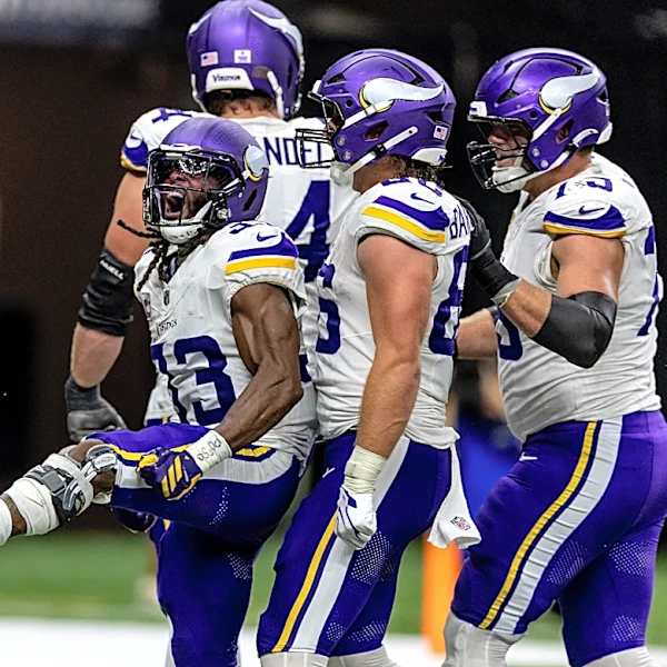 Vikings HC loves what he has seen out of Aaron Jones Sr. recently