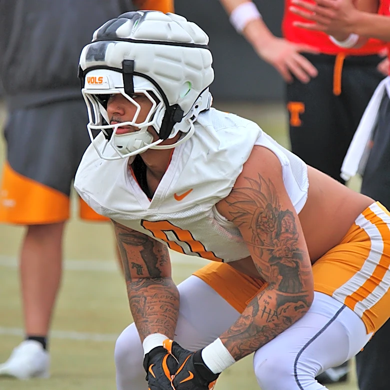 Tennessee tight end named to preseason John Mackey Award watch list