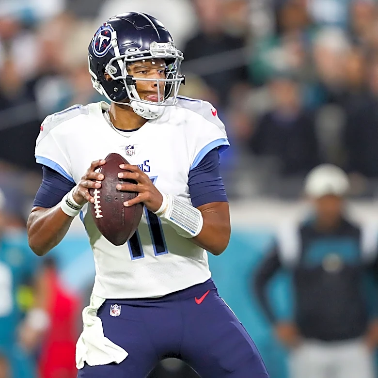 Former Tennessee quarterback returning to Lions in NFL