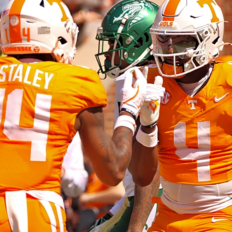 Two Vols named to 2026 Biletnikoff Award preseason watch list