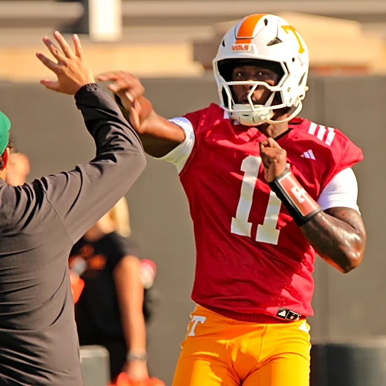 Faizon Brandon's control, command of Tennessee's offense detailed