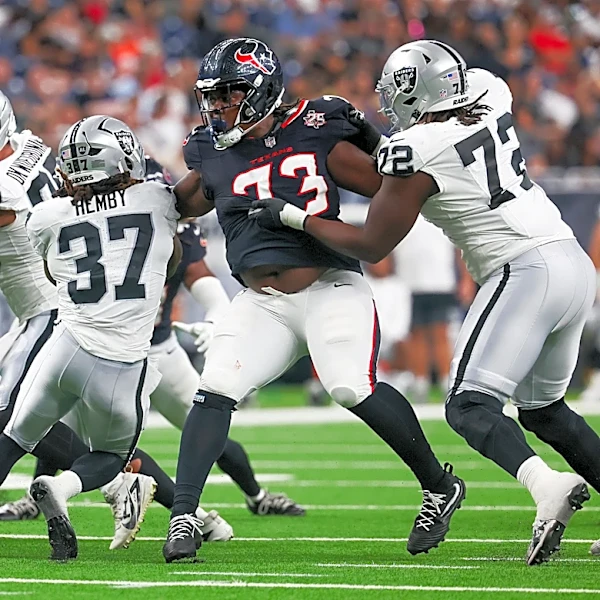 Texans sign former Tennessee defensive lineman to NFL practice squad