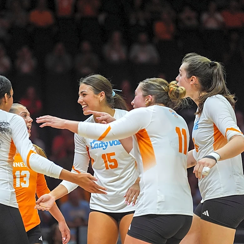 Tennessee defeats Indiana, former Lady Vol in Broadway Block Party