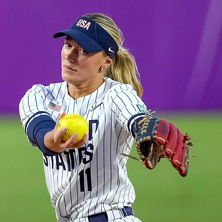 Karlyn Pickens debuts in 2026 Women's Softball World Cup