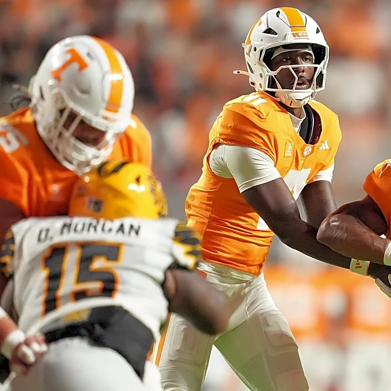 Tennessee's 2026 record projection, strength of schedule after Week 3