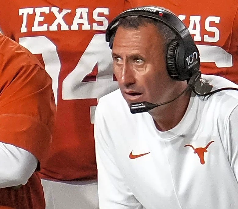Breaking down Steve Sarkisian's offense ahead of Texas at Tennessee