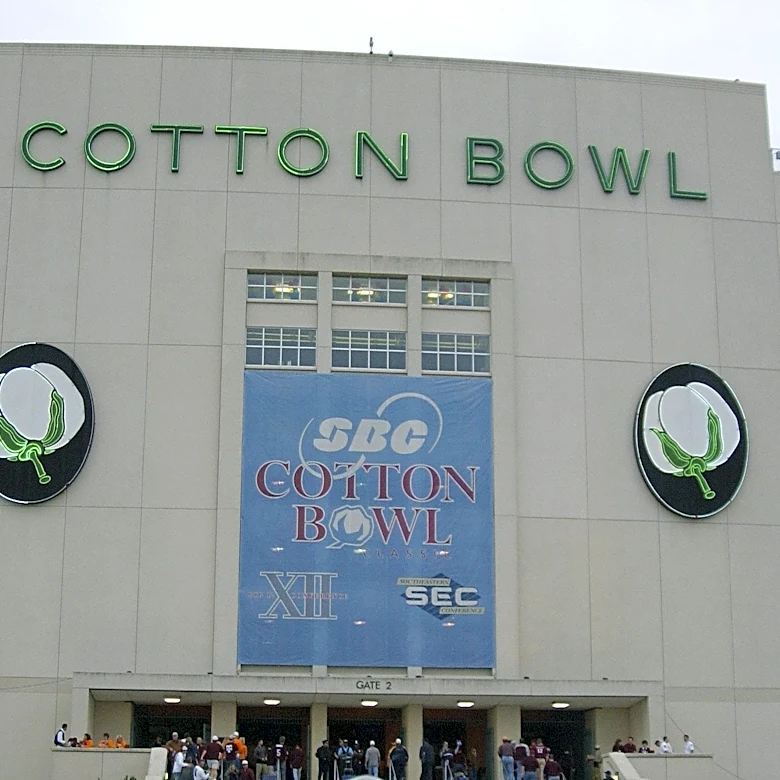1951 Cotton Bowl: Tennessee defeats Texas
