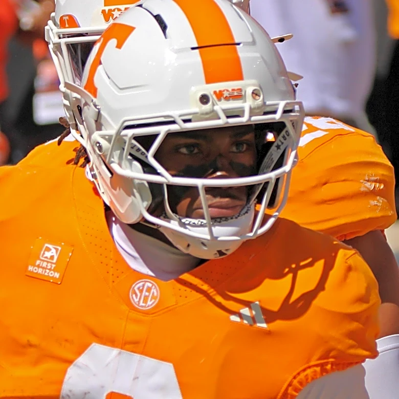 Qua Moss named to Paul Hornung Award Honor Roll after Texas game