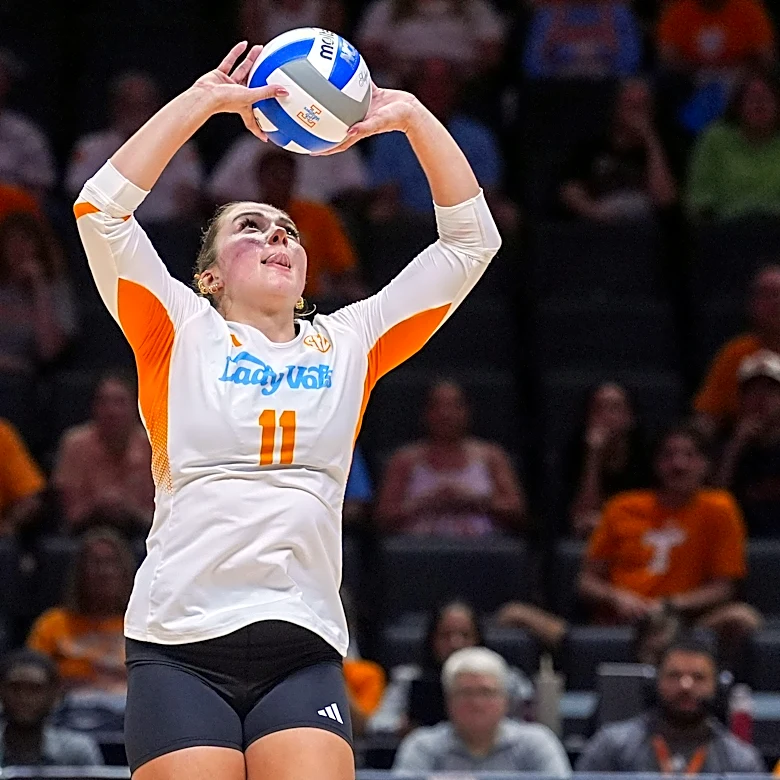 Tennessee wins first SEC volleyball match in 2026
