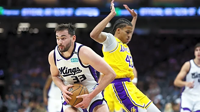 Two former Vols play for Lakers against Kings in NBA preseason opener