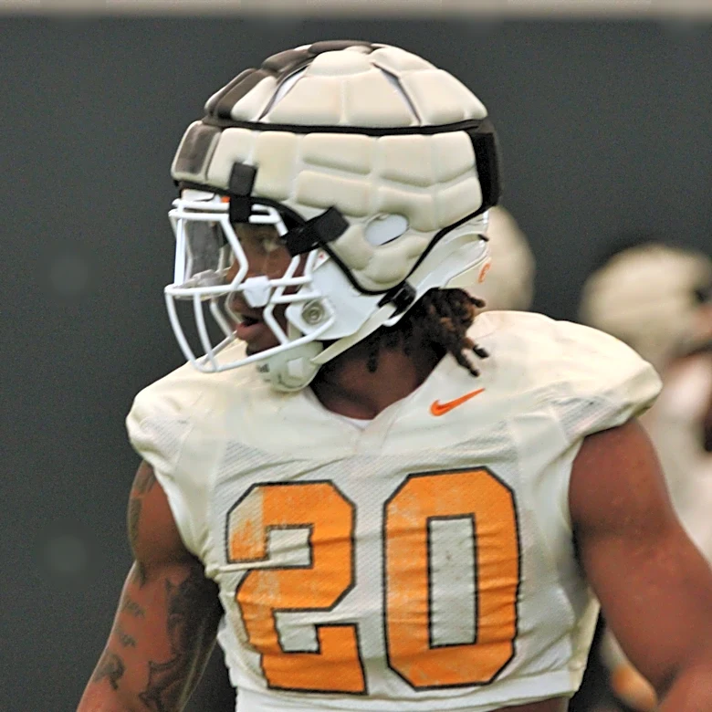 Former Tennessee running back will face Vols with Alabama