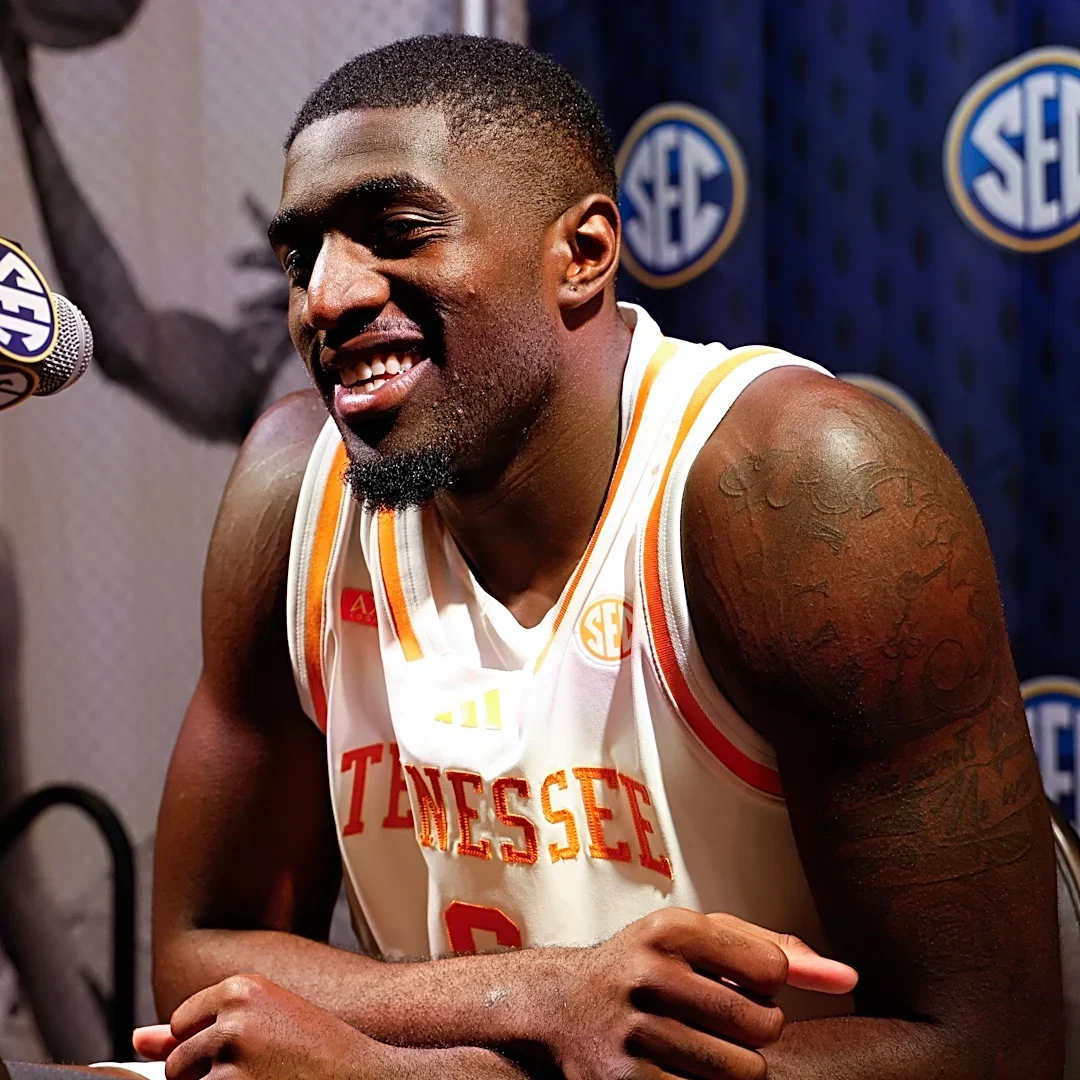 Rick Barnes details expectations for sophomore DeWayne Brown II