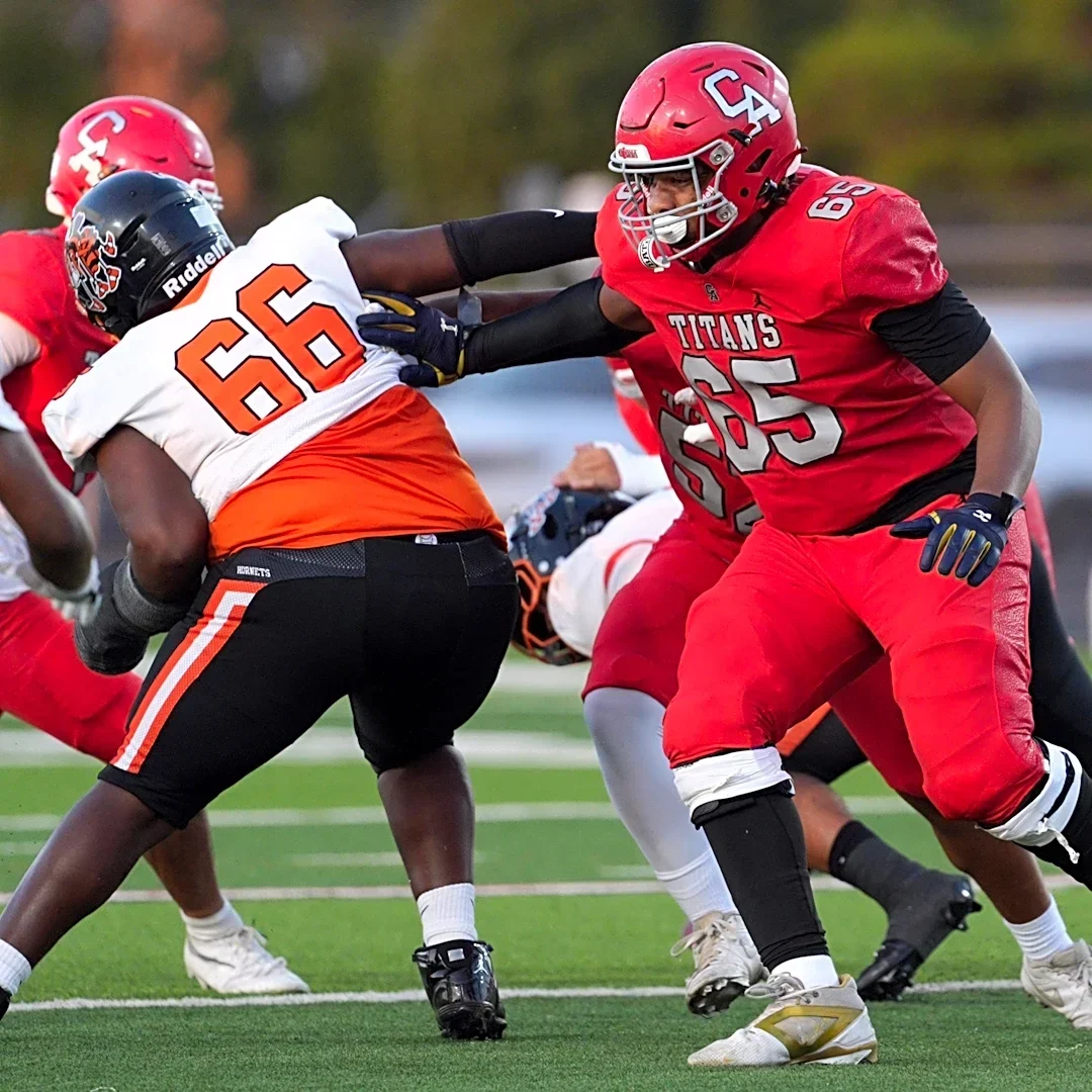 Son of Josh Heupel's former teammate visits Tennessee for Alabama game
