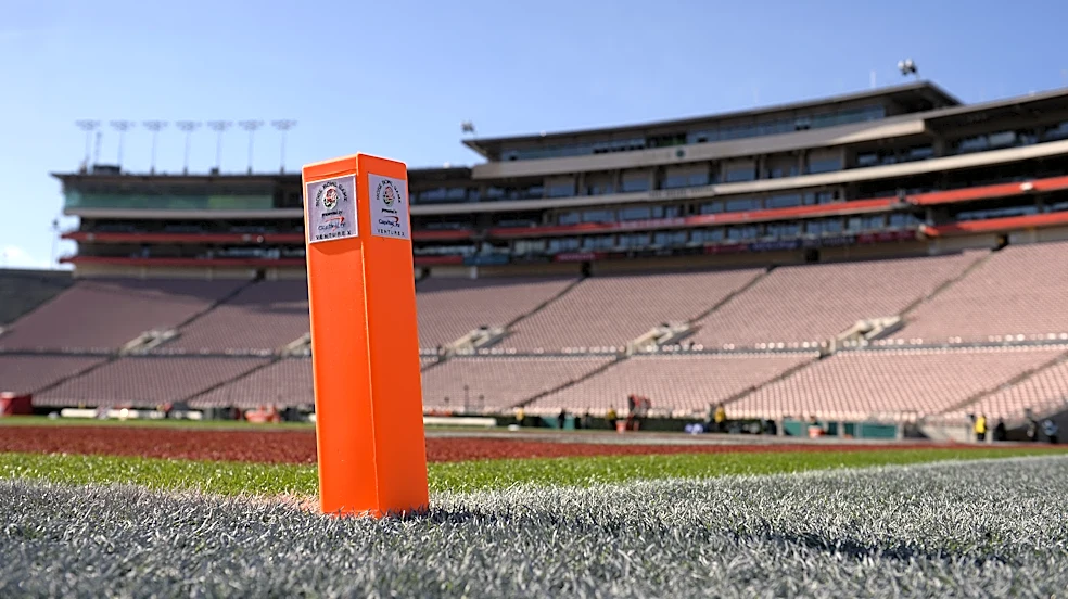 Tennessee projected for CFP first-round game at Rose Bowl