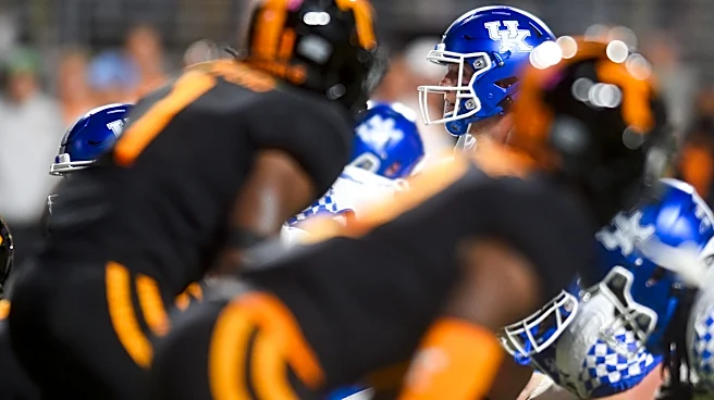 Tennessee-Kentucky football game initial score prediction Week 10