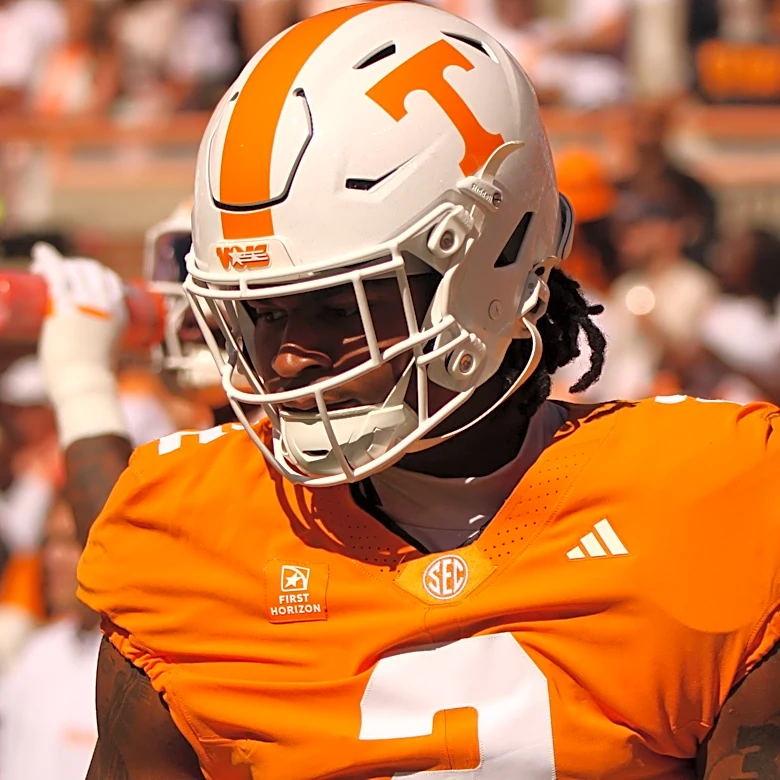 Tennessee defensive lineman named to Bednarik Award watch list
