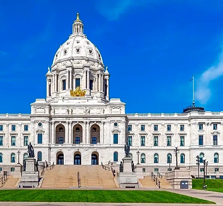 Does Minnesota Require a Majority to Win a Federal Office?