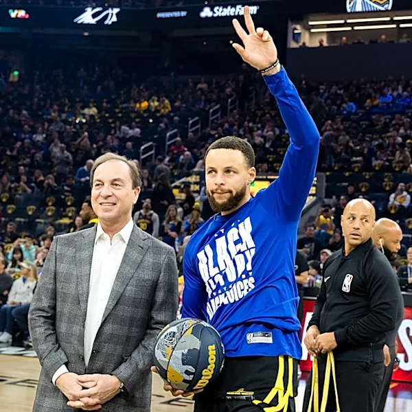 Report: Warriors expected to build for next era after Stephen Curry
