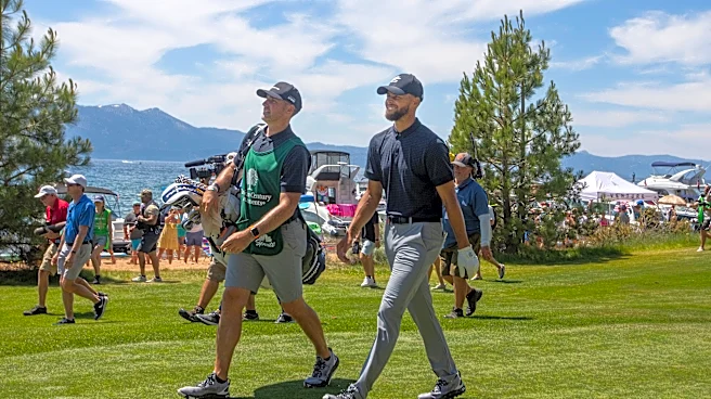 Fan delivers LeBron James news to Stephen Curry while on the golf course
