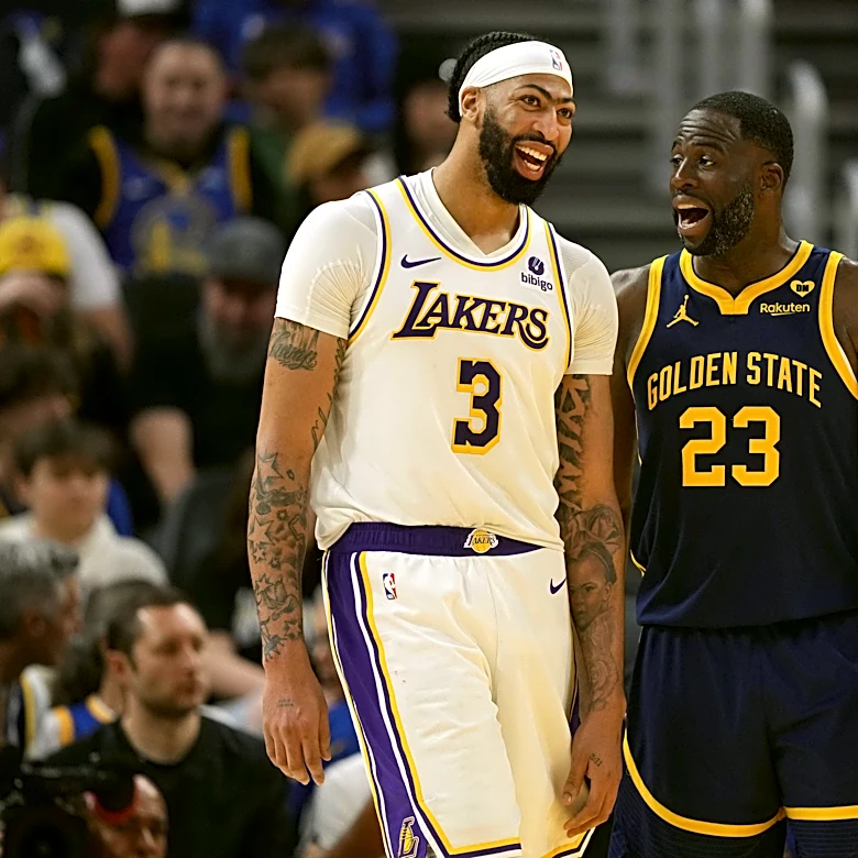 Report: Warriors' front office was divided on potential Anthony Davis trade