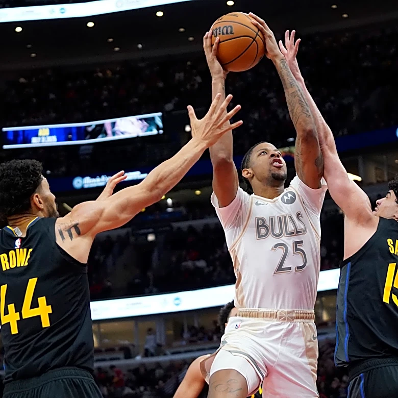 Report: Warriors signing guard Dalen Terry to Exhibit 10 contract