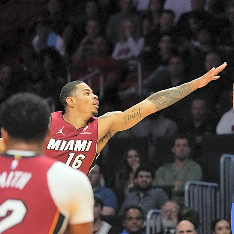Watch: Klay Thompson getting shots up in new Miami Heat gear