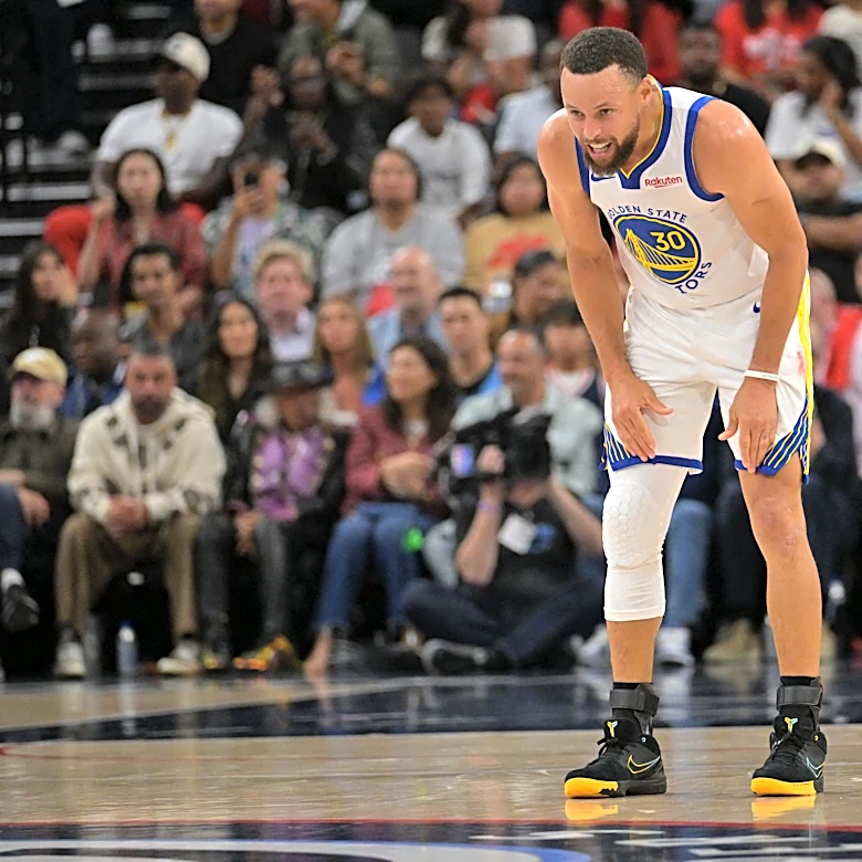 Report: Golden State has 'lingering concern' over Stephen Curry's knee