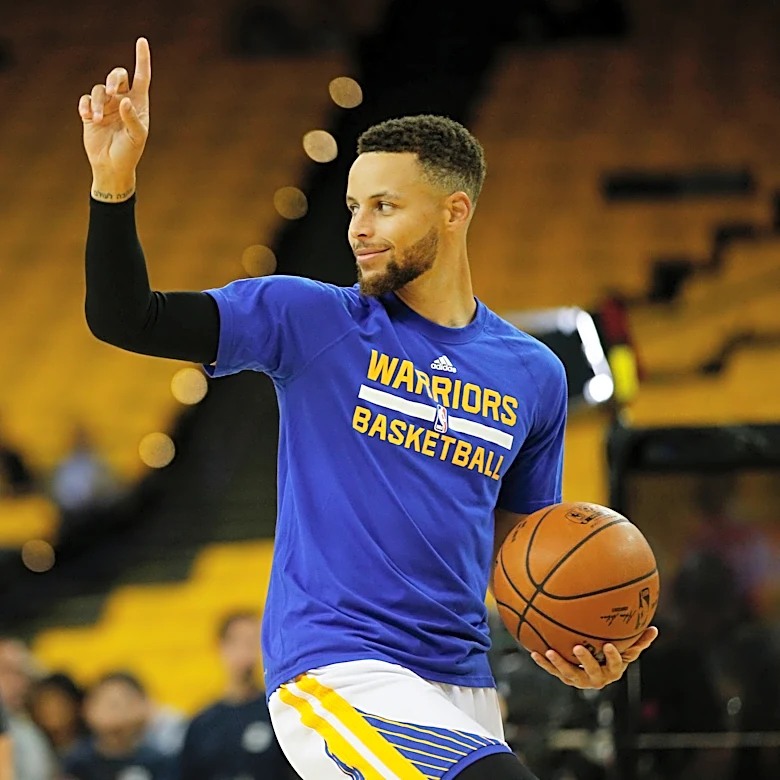 2016-17 Warriors recognized as top North American sports team in history