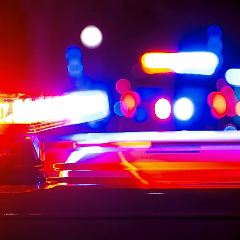 2 dead after being struck by tractor-trailer on I-95 in Westchester